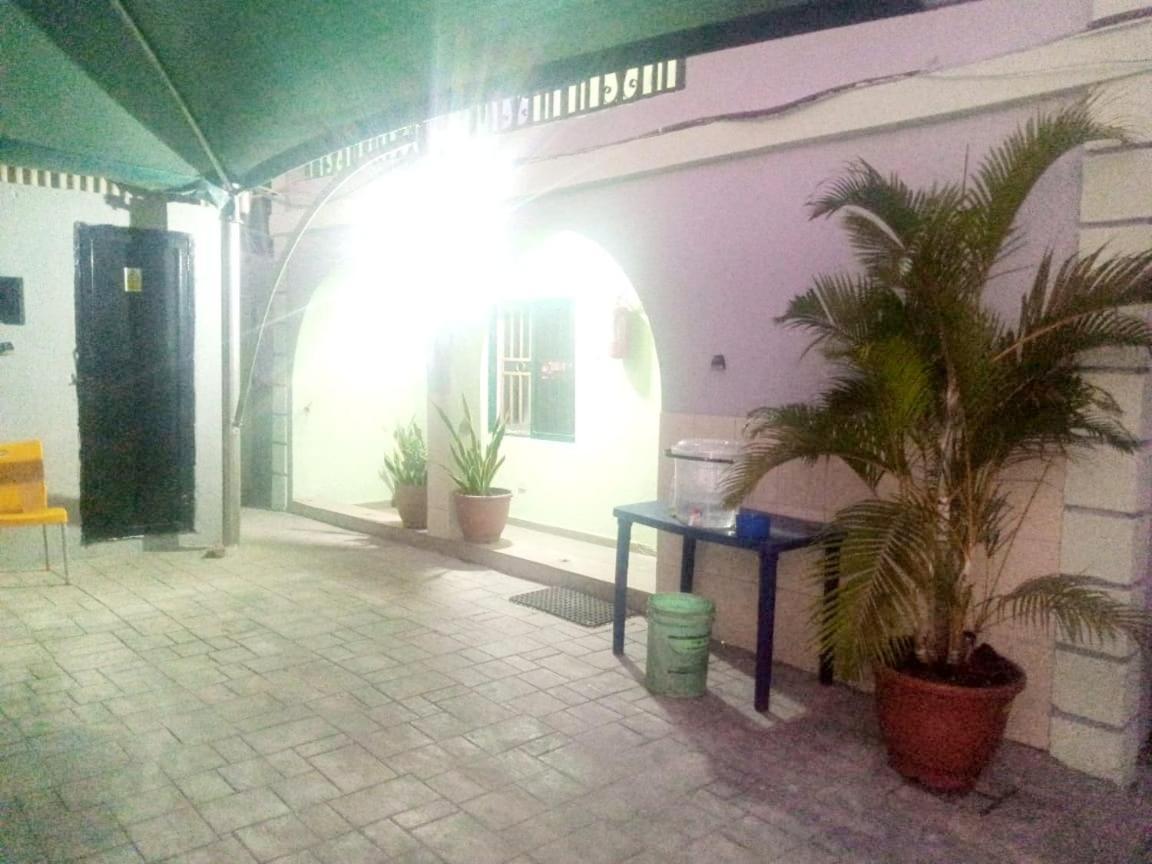 Staycation Suites And Apartment Lagos Exterior photo