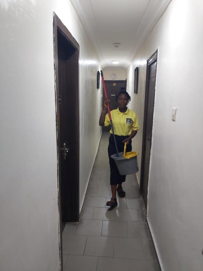 Staycation Suites And Apartment Lagos Exterior photo